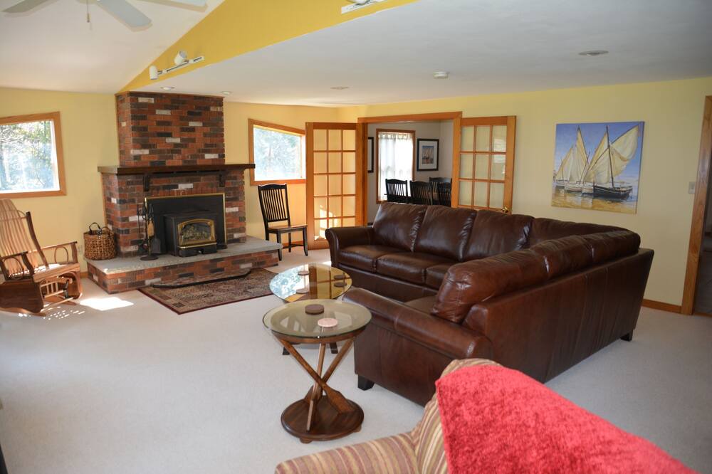 Photo of Livingroom in Durhamville
