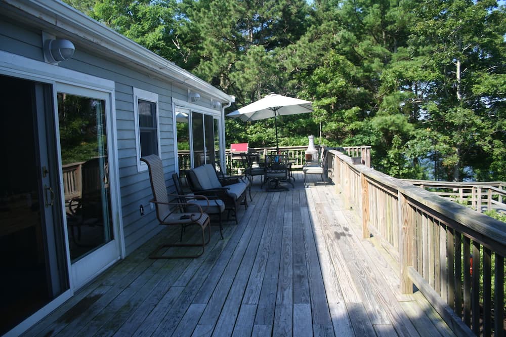 Photo of Patio Balcony in Mashpee