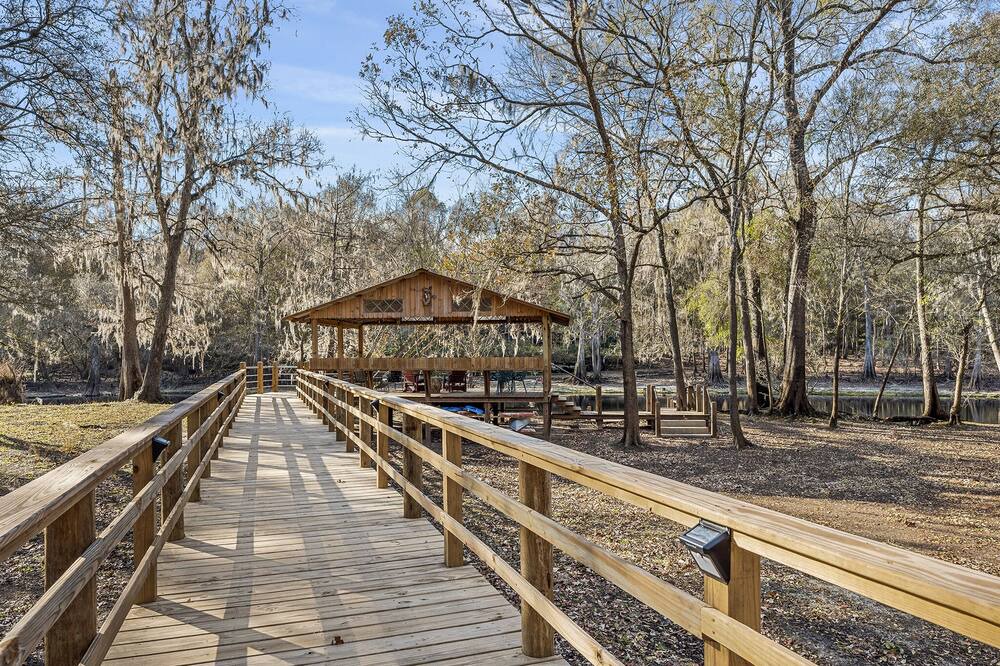 Photo of Others in Branford