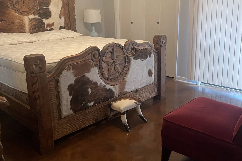 Photo of Bedroom in Shirewood