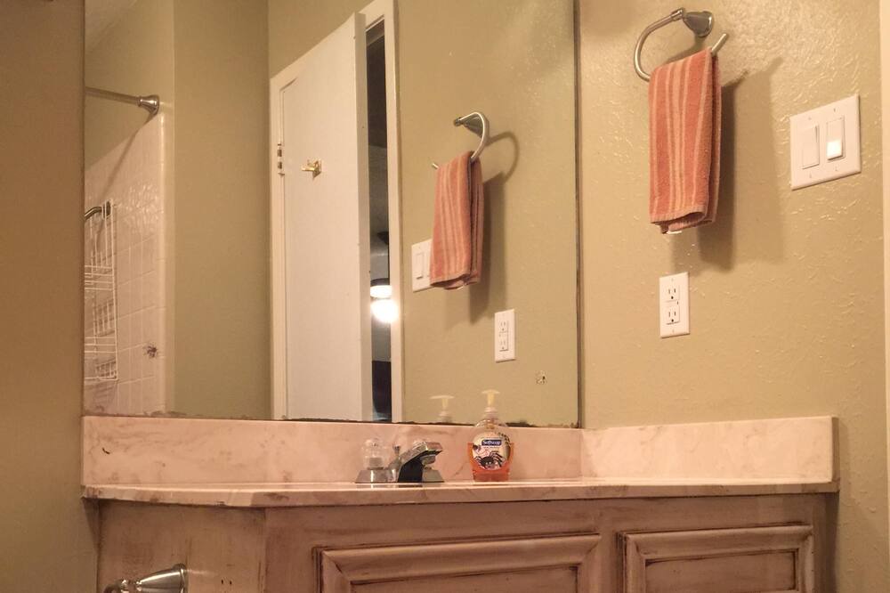Photo of Bathroom in Shirewood