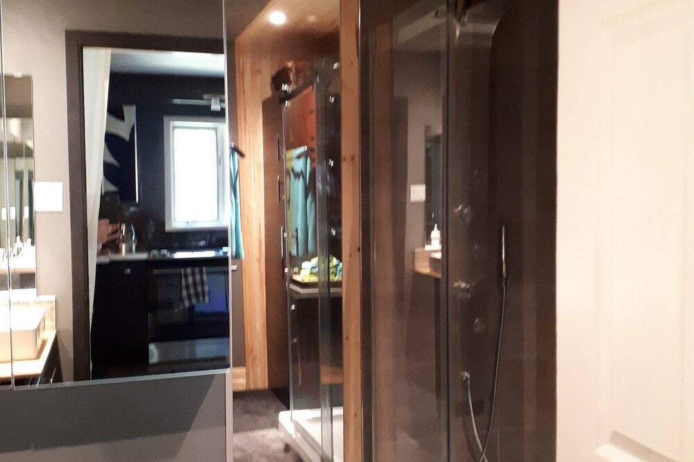 Photo of Bathroom in Saint-Sauveur