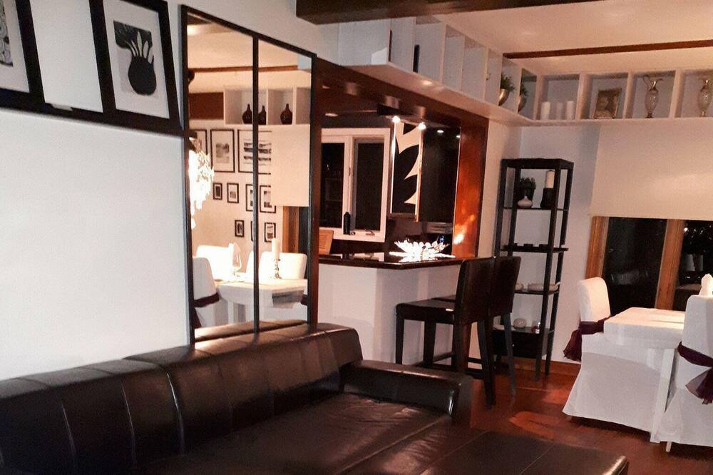 Photo of Livingroom in Saint-Sauveur