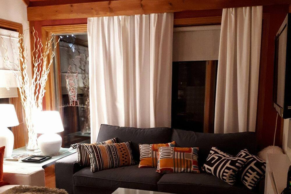 Photo of Livingroom in Saint-Sauveur