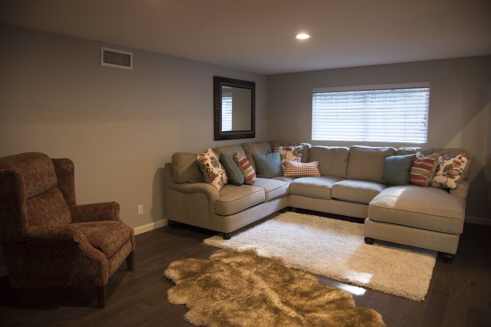Photo of Livingroom in Nevada City