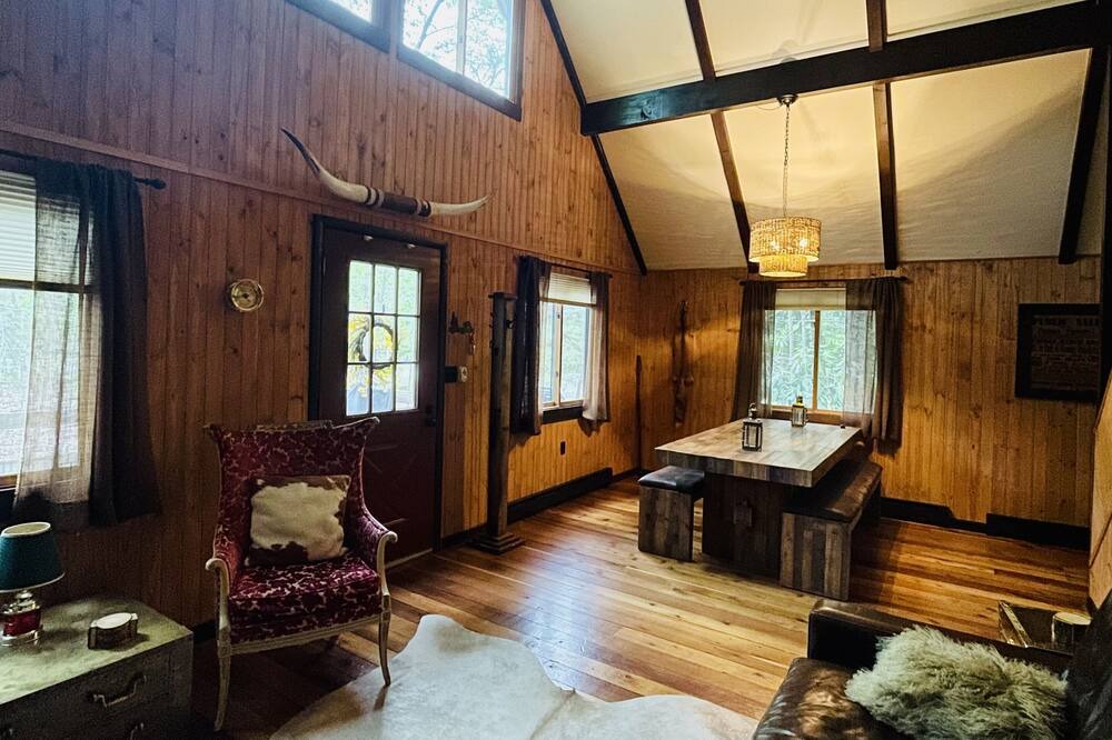 Photo of Bedroom in Pocono Pines