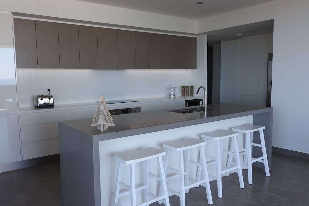 Photo of Kitchen in Caves Beach