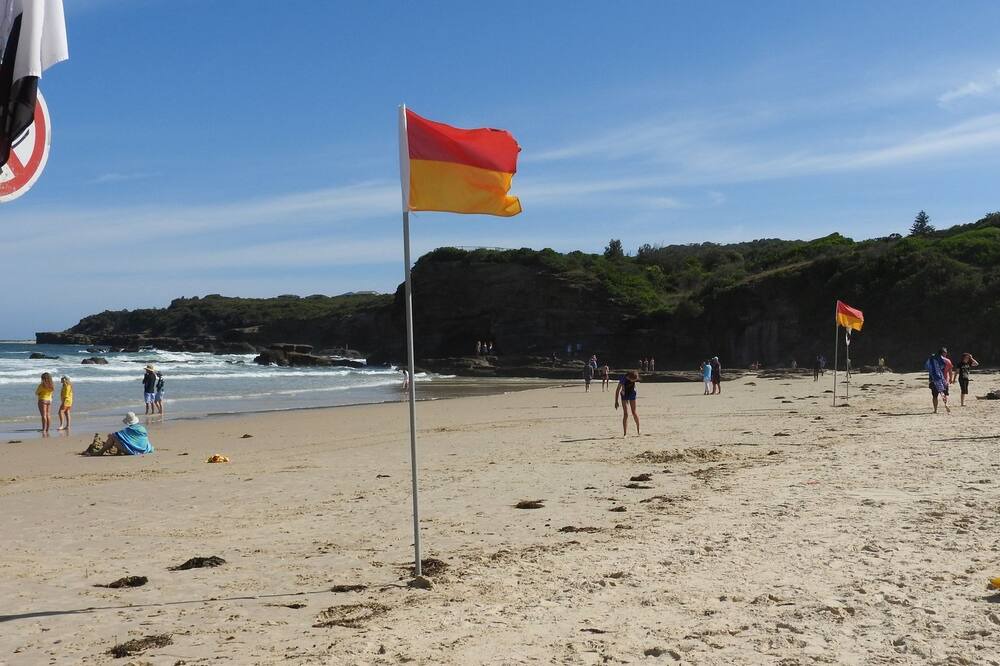 Photo of Others in Caves Beach