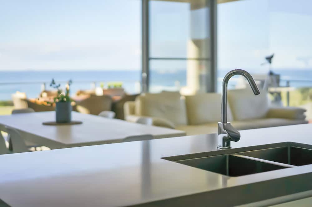 Photo of Others in Caves Beach