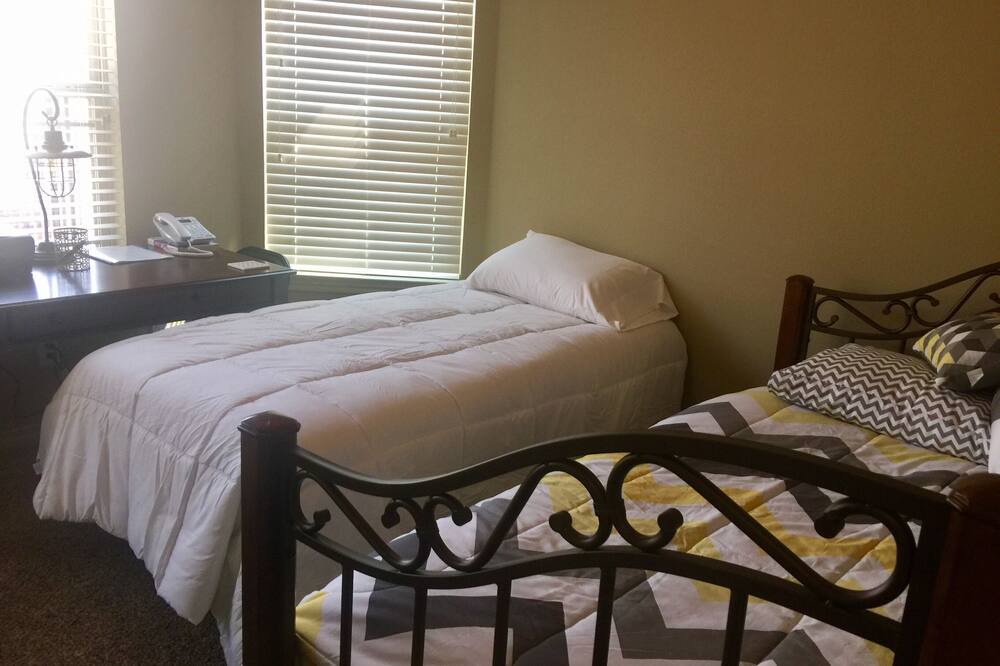 Photo of Bedroom in Montgomery