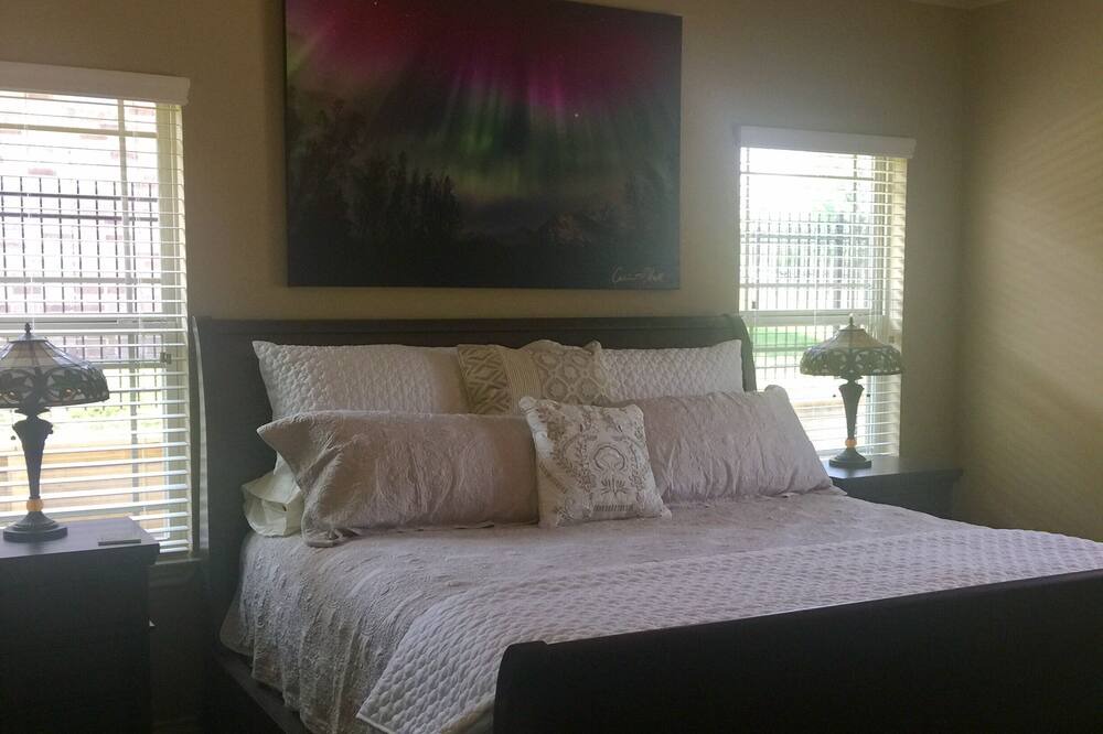 Photo of Bedroom in Montgomery