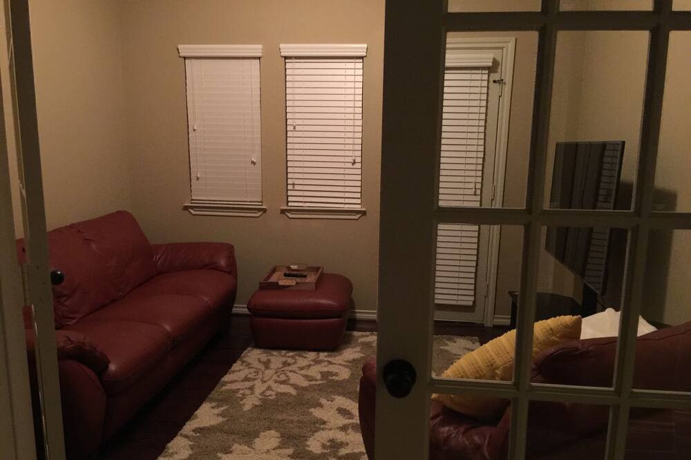Photo of Bedroom in Montgomery