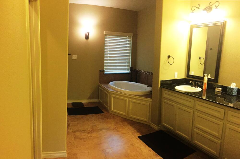 Photo of Bathroom in Montgomery