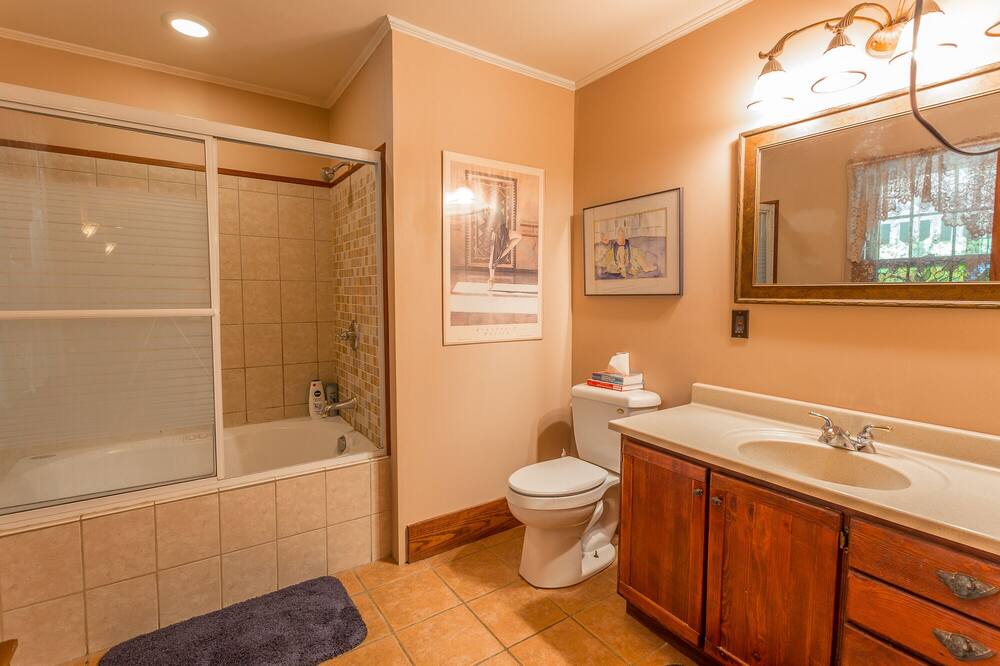 Photo of Bathroom in Harrison