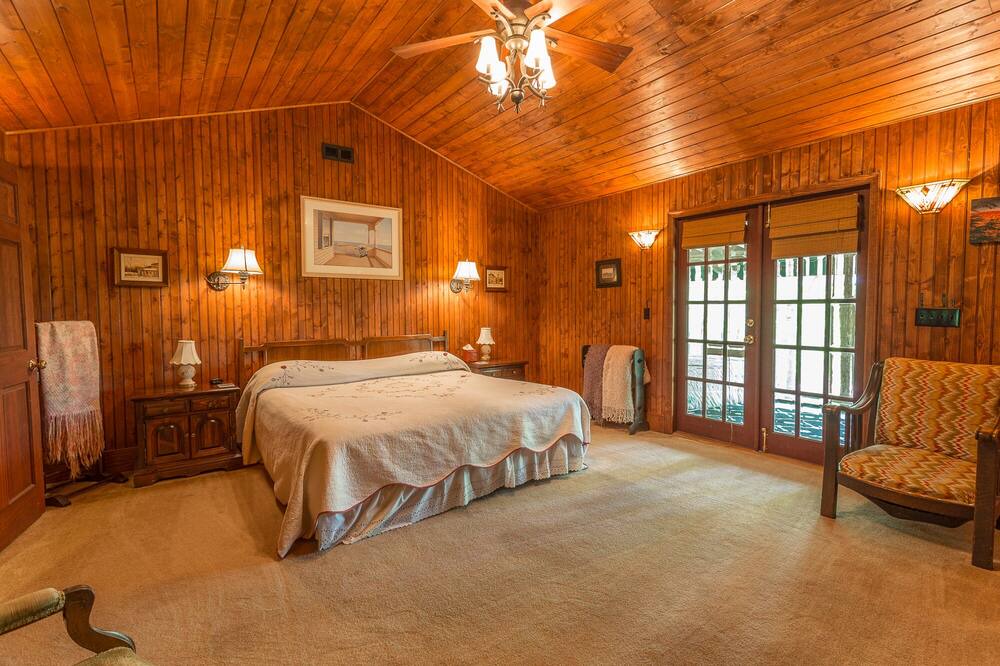 Photo of Bedroom in Harrison