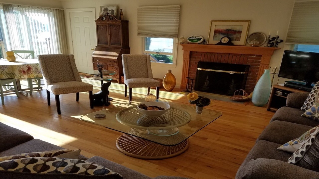 Photo of Livingroom in Lakeside