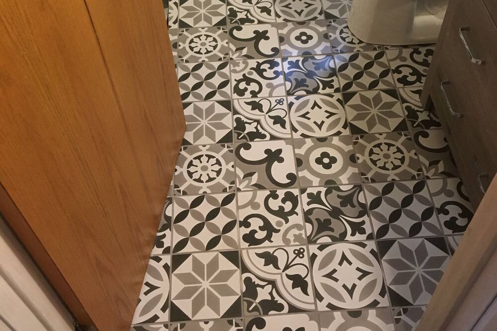 Photo of Bathroom in Tiny