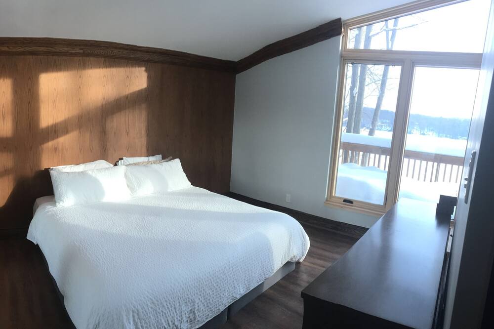 Photo of Bedroom in Tiny
