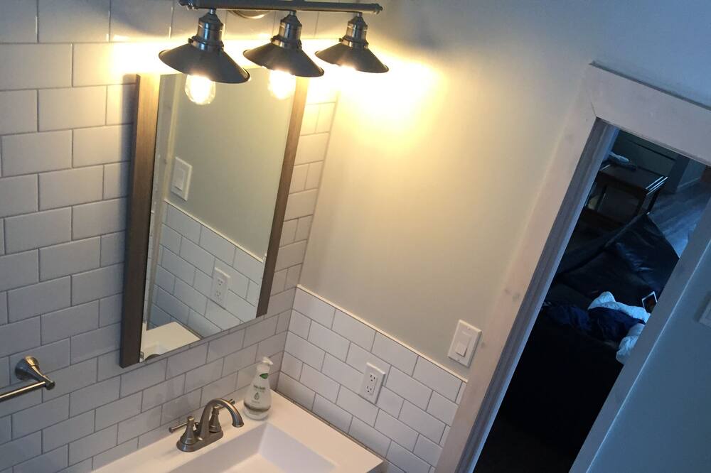 Photo of Bathroom in Tiny