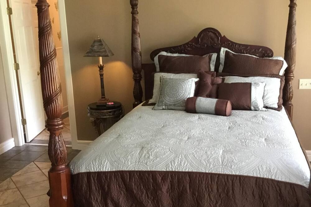 Photo of Bedroom in Morrilton