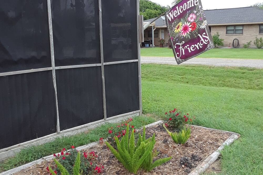 Photo of Outdoor in Long Mott