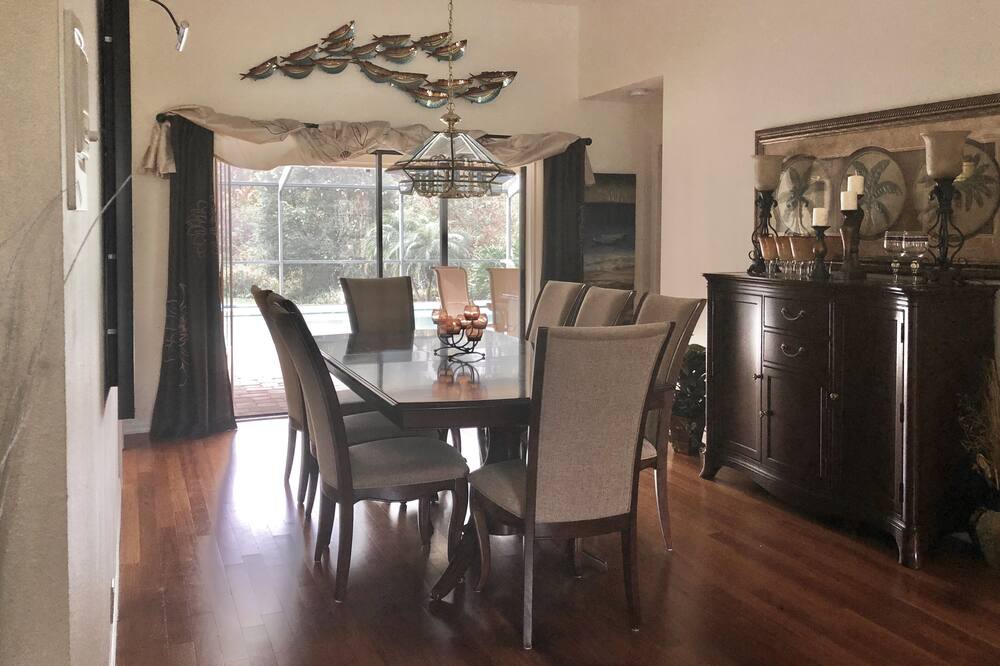 Photo of Kitchen in Landmark Estates