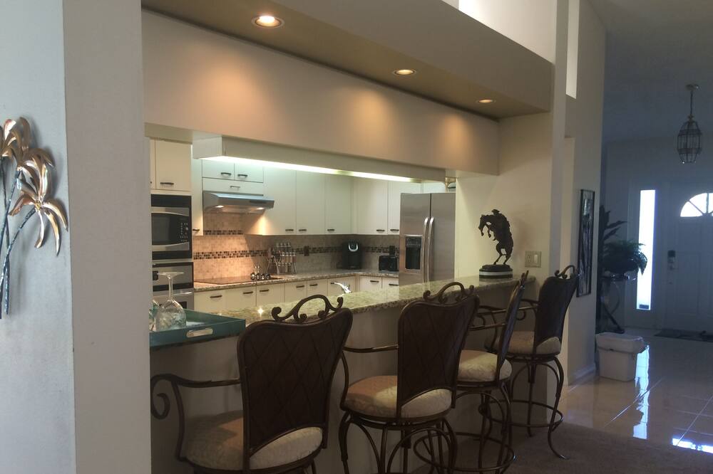 Photo of Kitchen in Landmark Estates