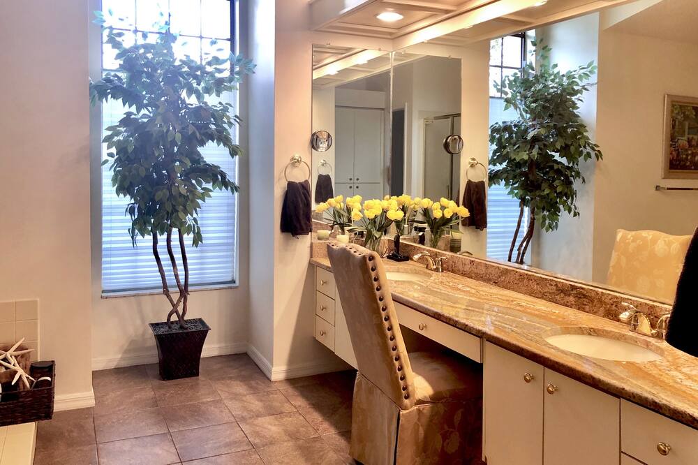 Photo of Others in Landmark Estates