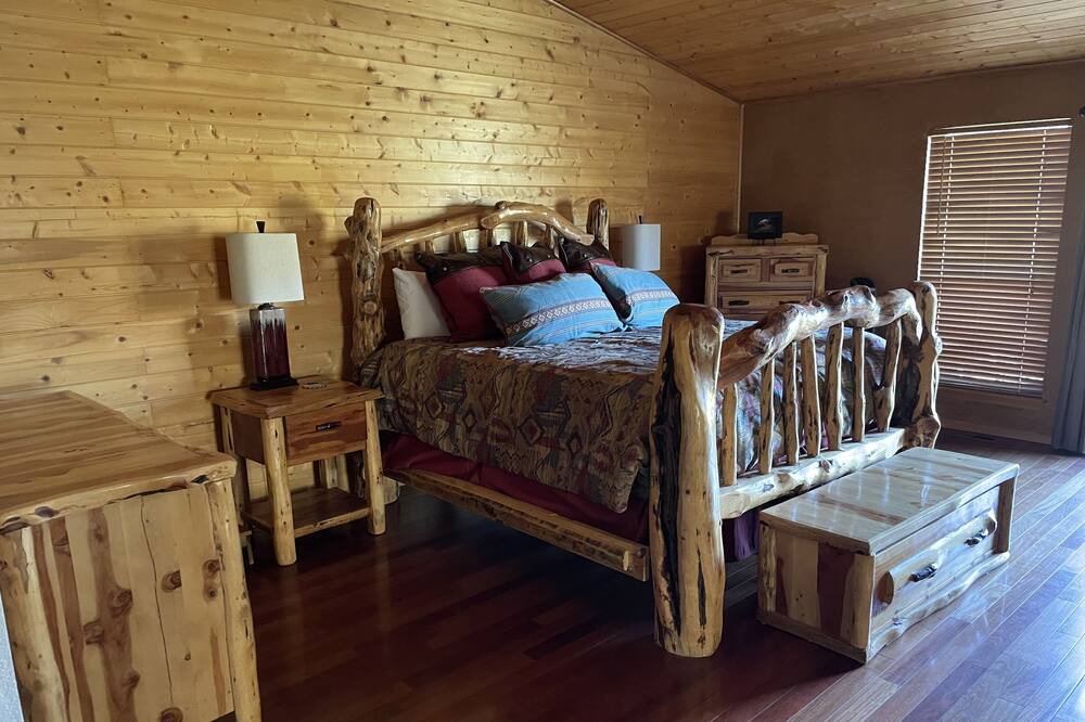 Photo of Bedroom in Ruidoso
