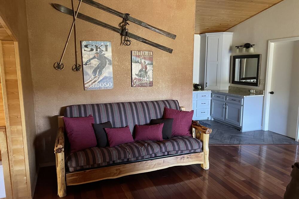 Photo of Livingroom in Ruidoso