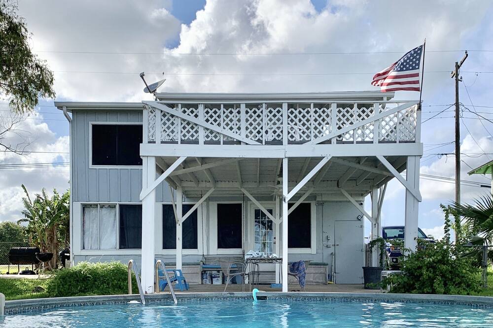 Photo of Outdoor in Palacios