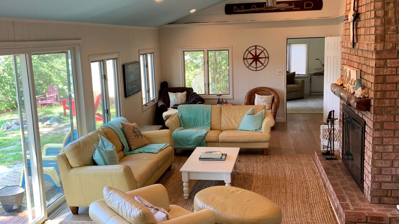 Photo of Livingroom in Reedville