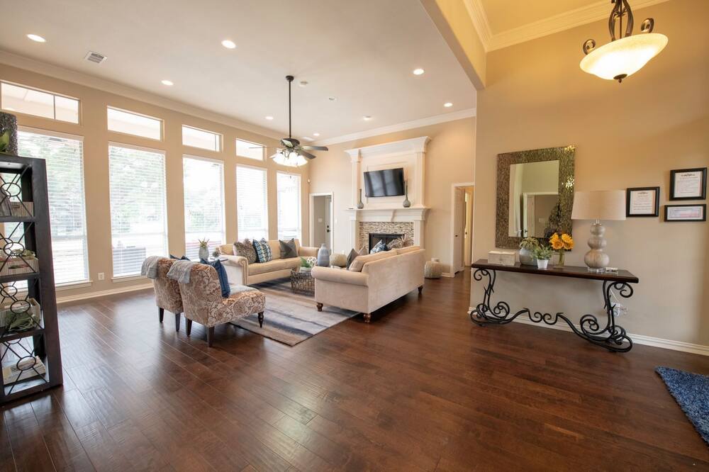 Photo of Livingroom in Lake Dallas