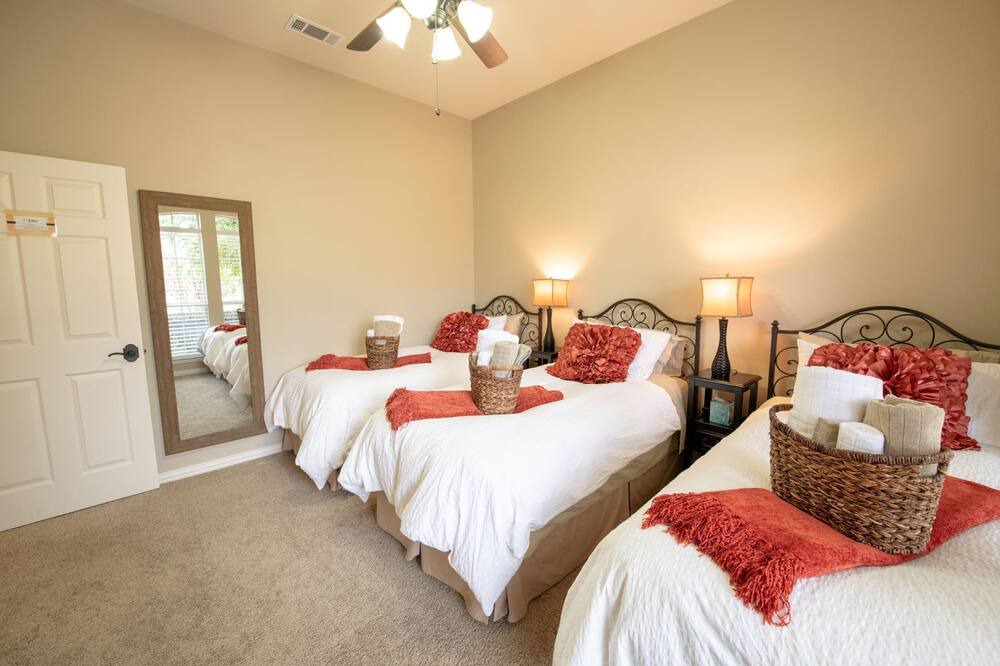 Photo of Bedroom in Lake Dallas