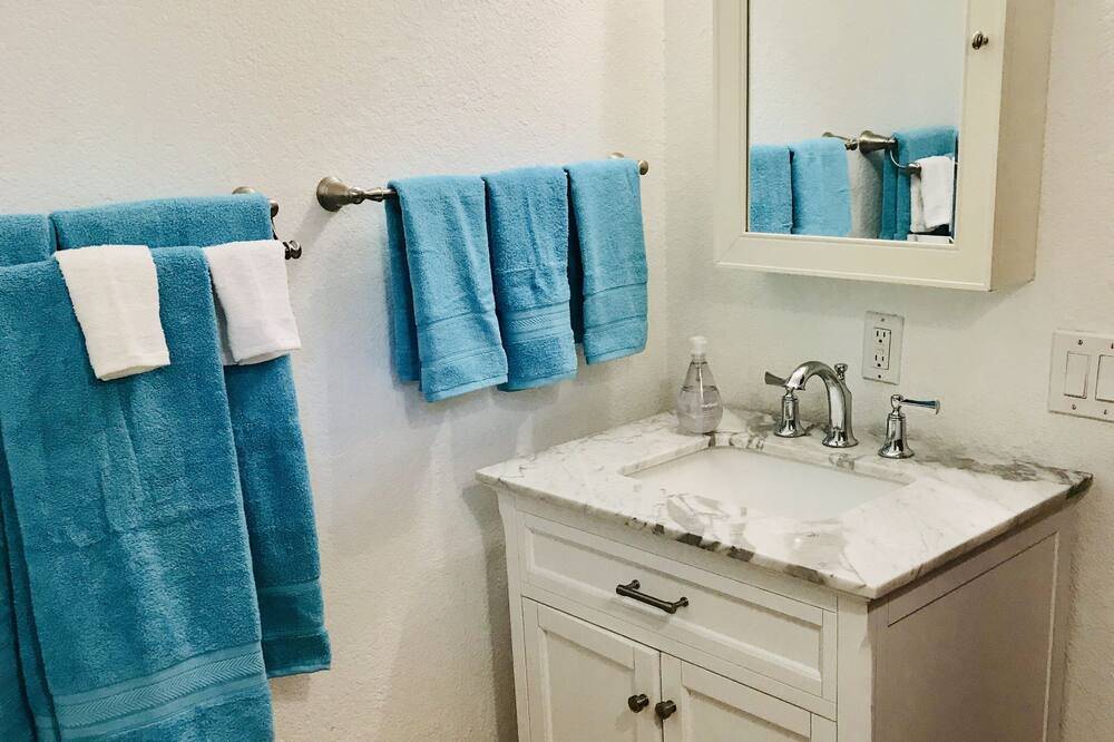 Photo of Bathroom in Lotus