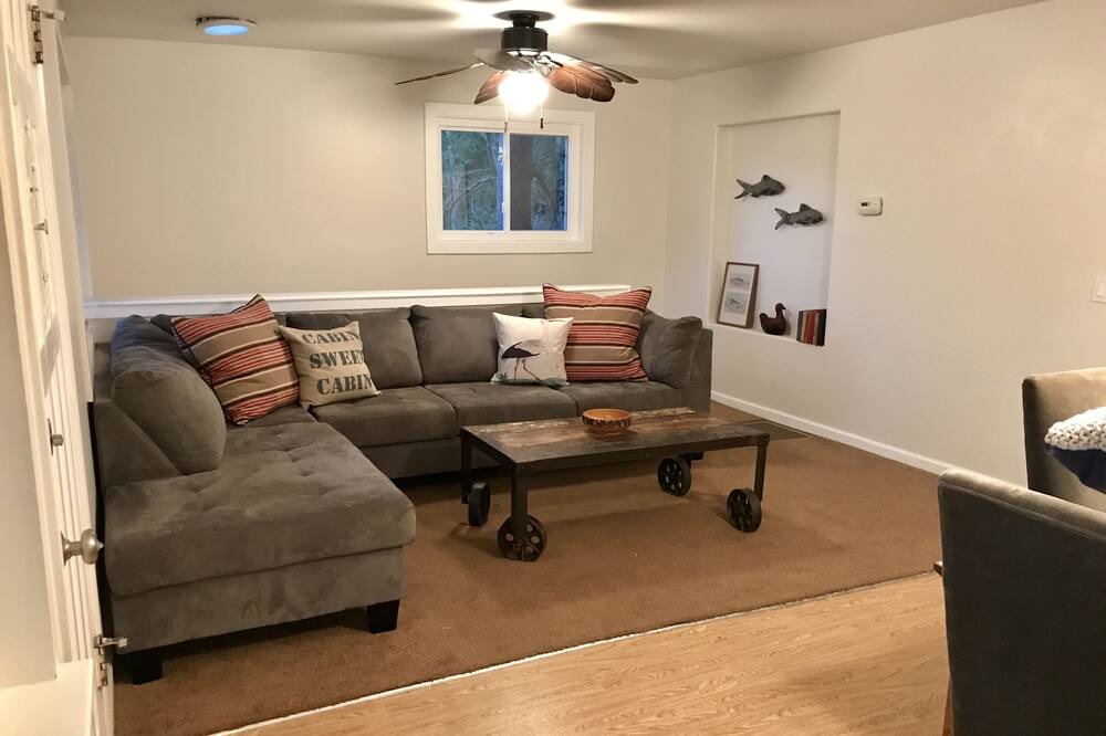 Photo of Livingroom in Lotus