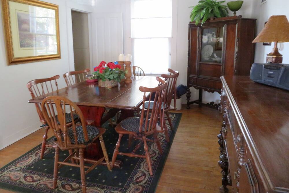 Photo of Bedroom in Elk Rapids