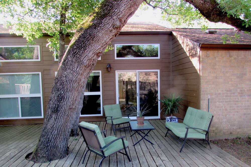 Photo of Patio Balcony in Southwood Valley