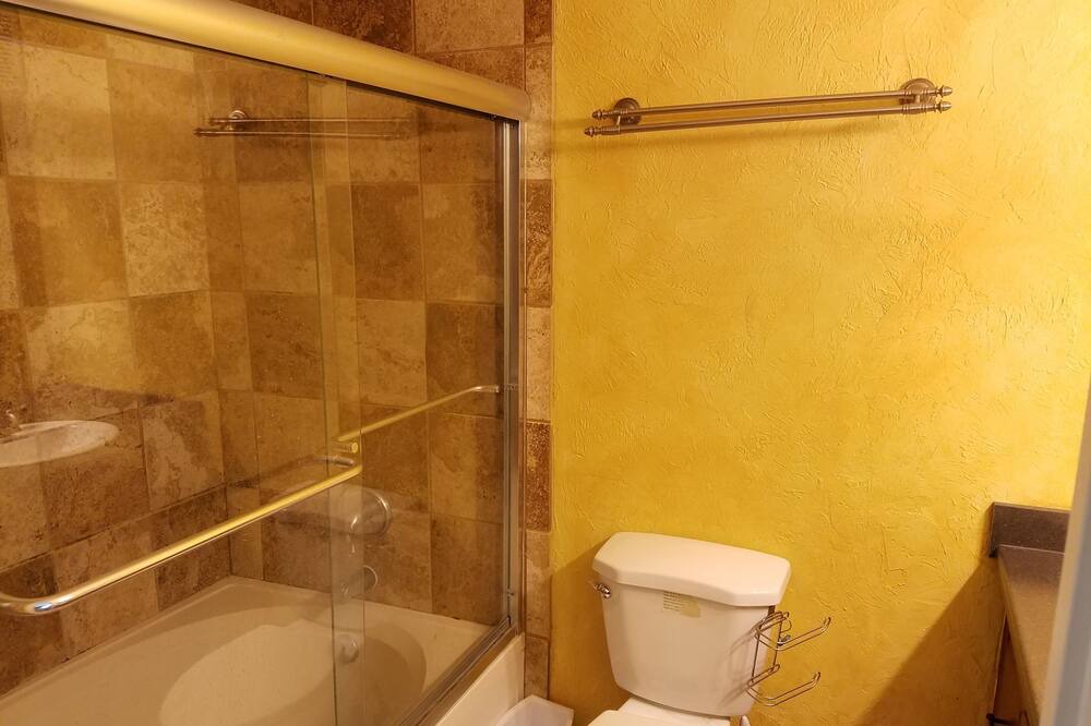 Photo of Bathroom in Oviedo