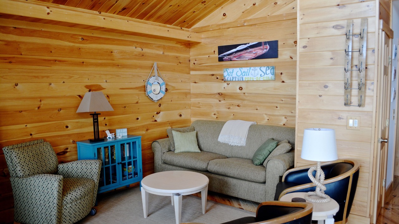 Photo of Livingroom in Thompson's Point