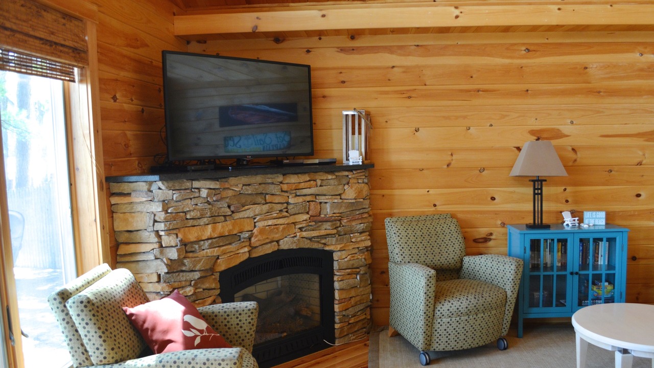 Photo of Livingroom in Thompson's Point