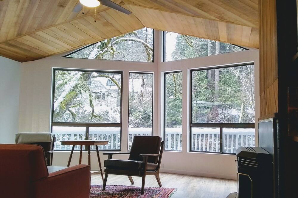 Photo of Others in McKenzie Bridge