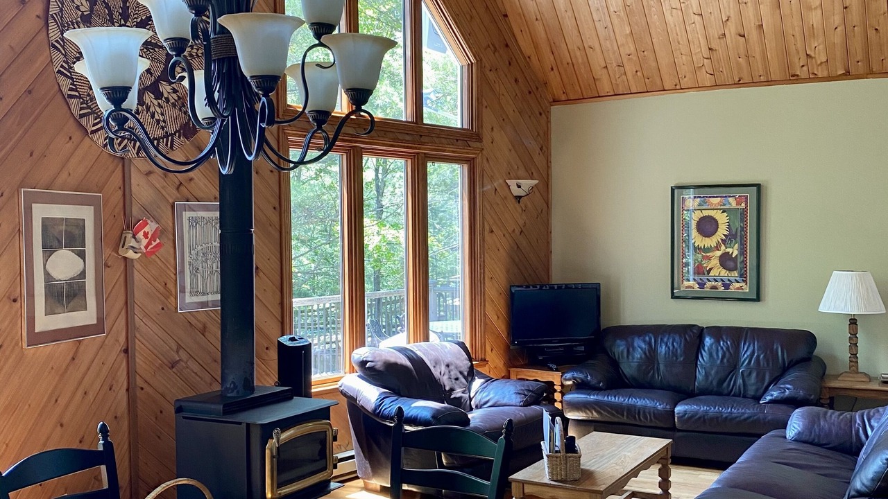 Photo of Livingroom in Utterson