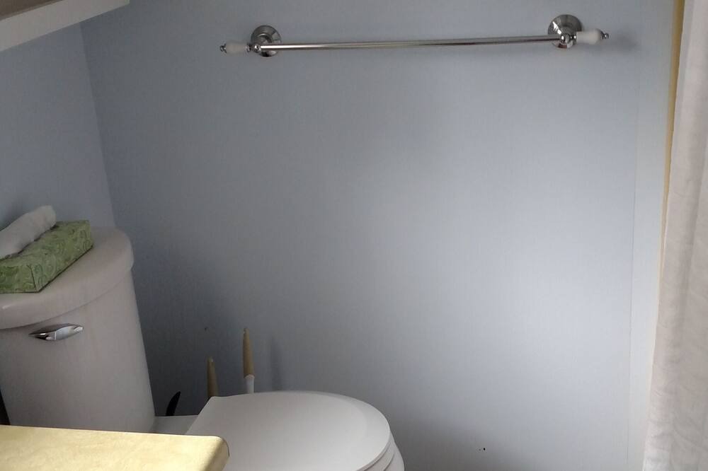 Photo of Bathroom in Pinetop