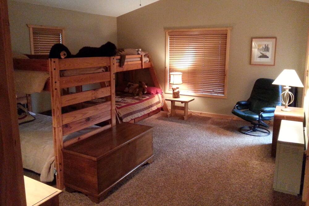 Photo of Bedroom in Grand Marais