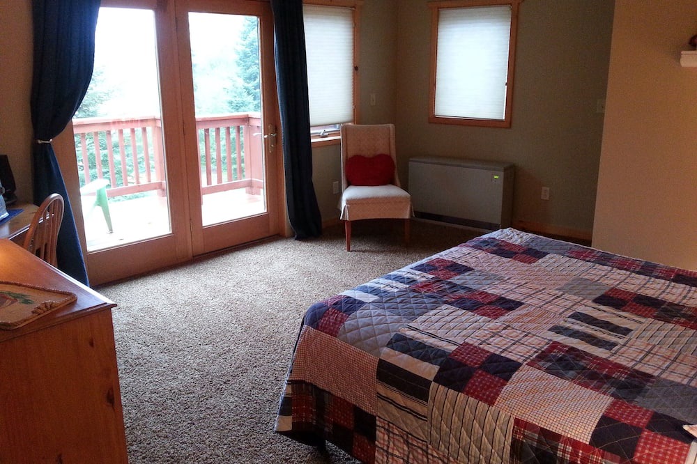 Photo of Bedroom in Grand Marais