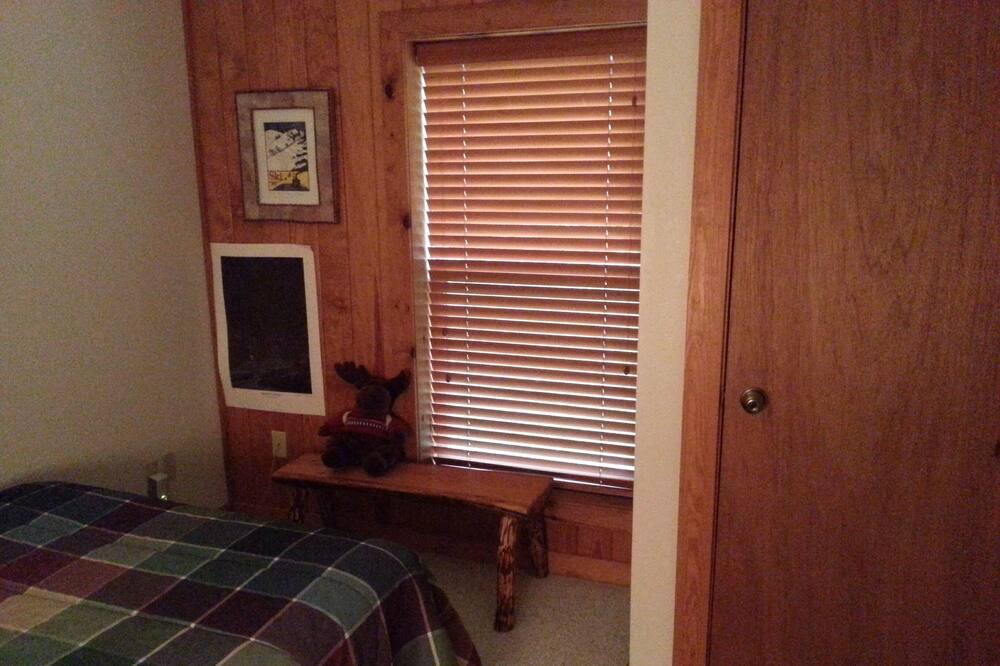 Photo of Bedroom in Grand Marais