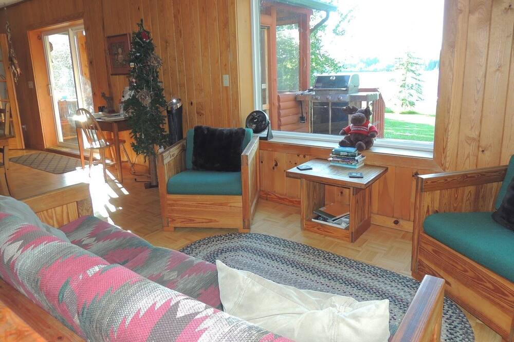 Photo of Livingroom in Grand Marais