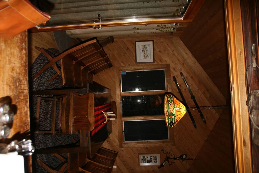 Photo of Livingroom in Ludlow