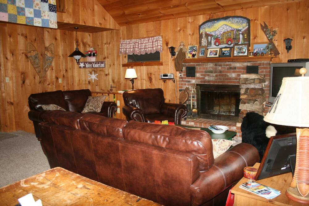 Photo of Livingroom in Ludlow